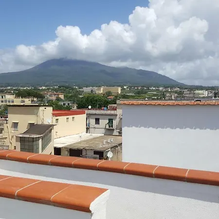 Oplontis Roof Terrace * 托雷安农齐亚塔